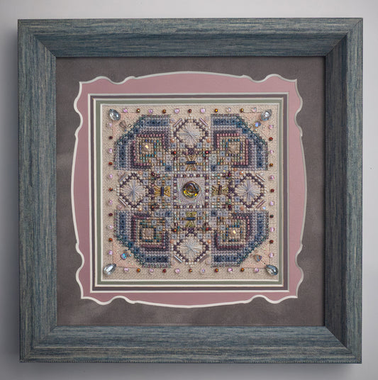 Courtyard Pearl -MINI