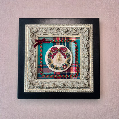 Christmas Wreath Cross Stitch & Embroidery Kit | Beaded Needlework