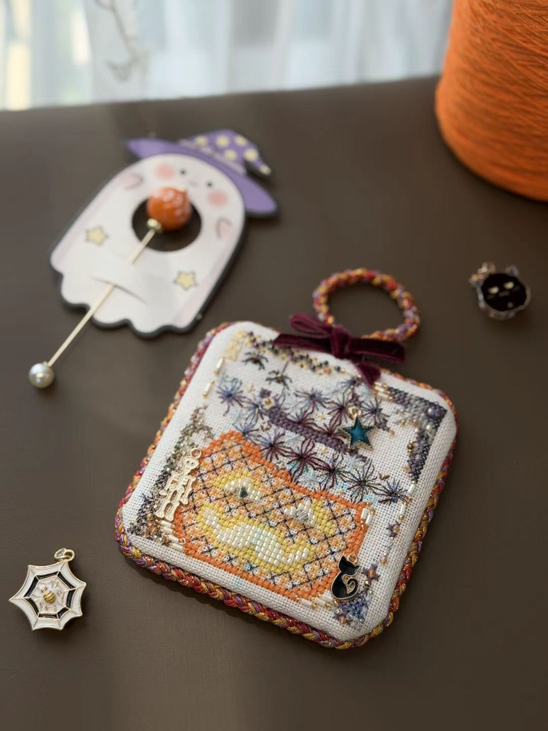 Halloween Fantasy Embroidery Kit (i-Fabric-045)
