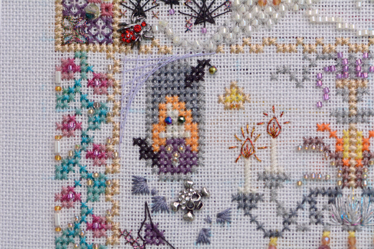Halloween Fantasy Embroidery Kit (i-Fabric-045)