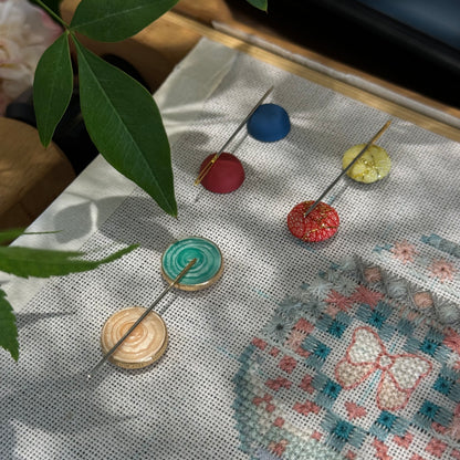 IMAKE Golden Sand Rose Magnetic Needle Minder – Magnetic Accessory for Cross Stitch & Sewing Crafts