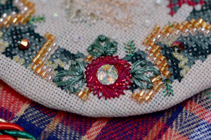 Christmas Wreath Cross Stitch & Embroidery Kit | Beaded Needlework