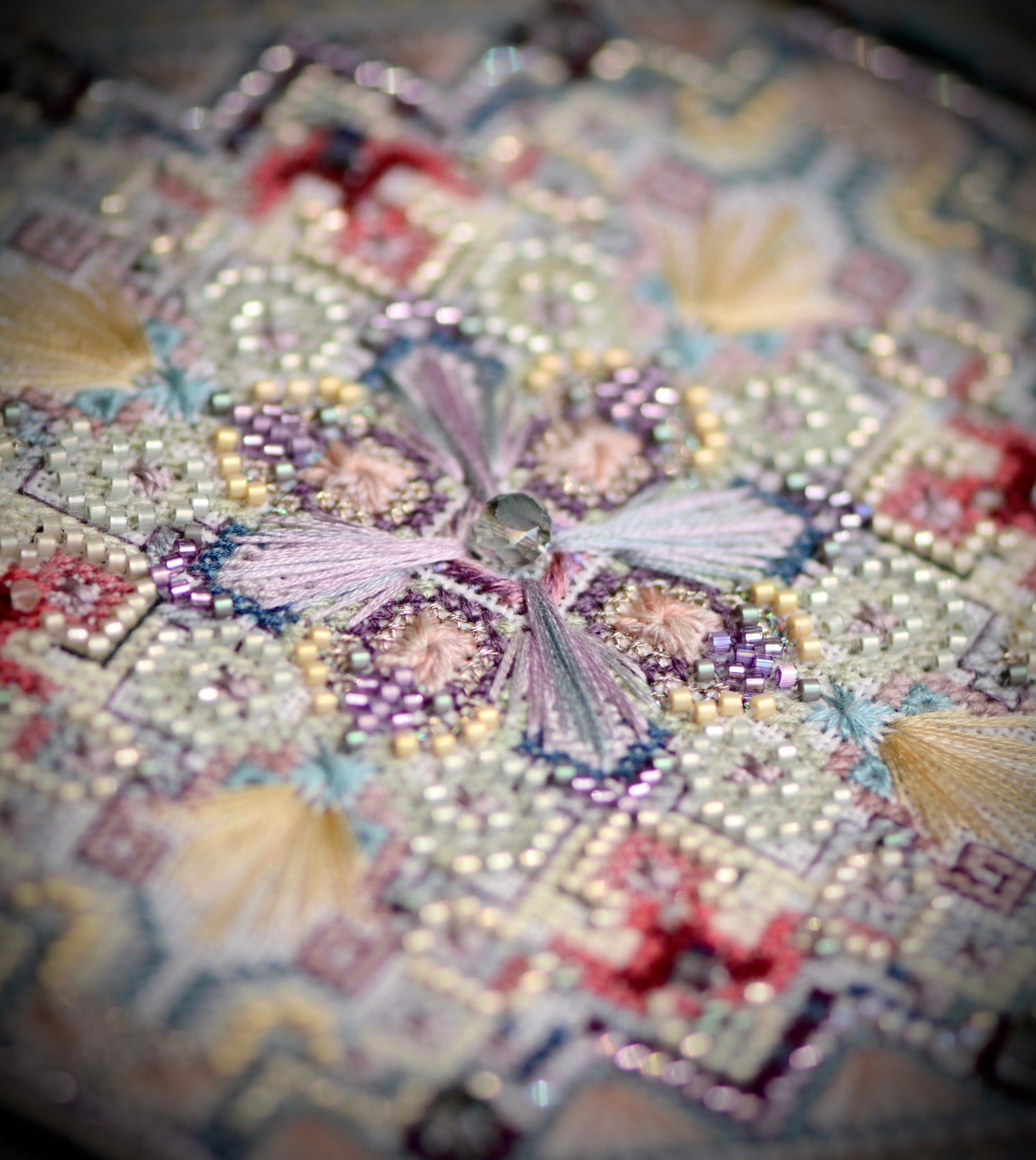 Cross Stitch & Beaded EmbroideryKit | Aster Courtyard｜Silk Threads｜Mother’s Day gift